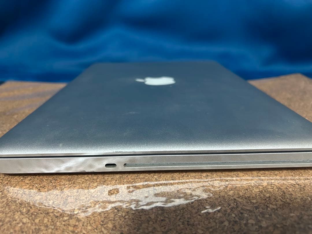 Apple MacBook シルバー 本体と充電器