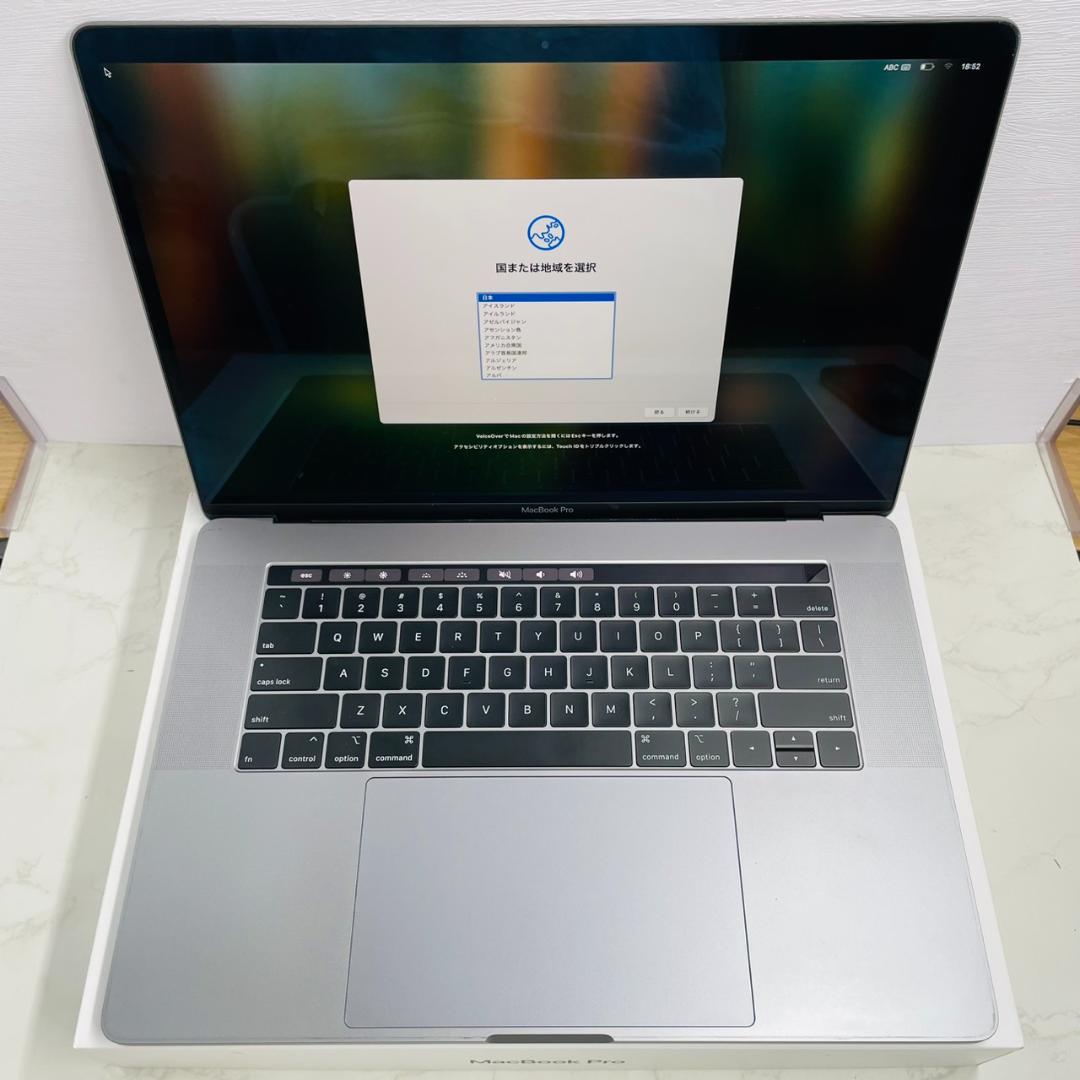 MacBook Pro 2018 15インチ i7 16GB 512GB