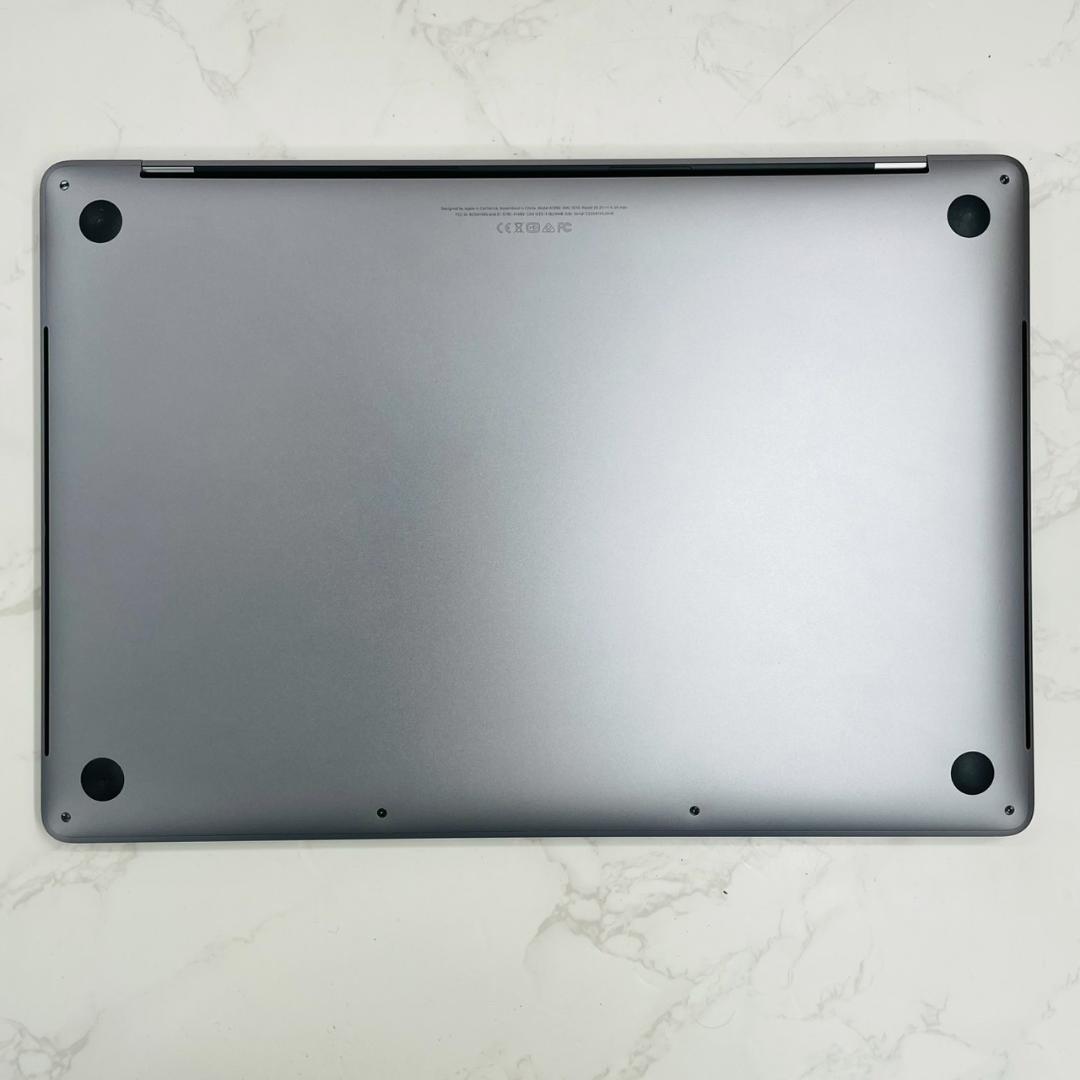 MacBook Pro 2018 15インチ i7 16GB 512GB