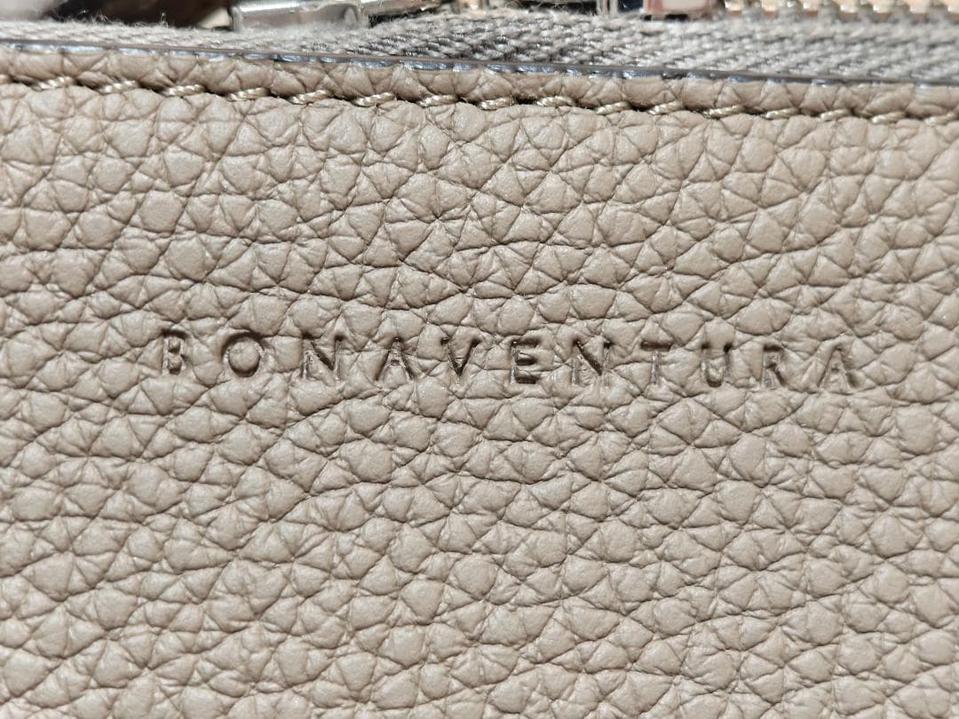 未使用品 ボナベンチュラ リアム クロスボディバッグ ショルダーバッグ エトープ