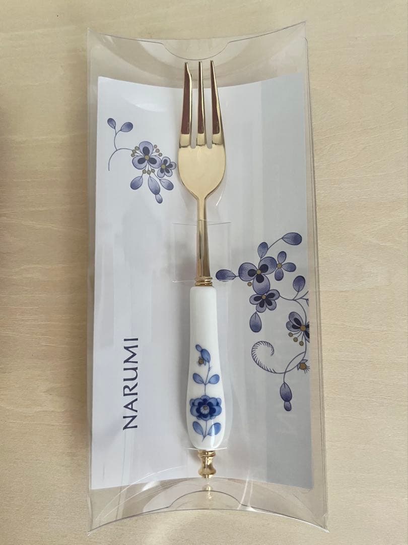 【新品】　NARUMI ミラノ ティースプーン & ケーキ フォーク セット