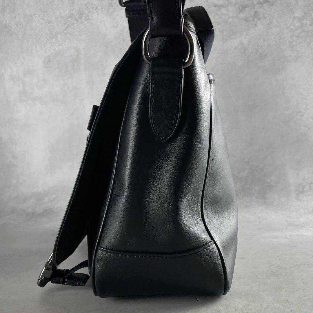 884 COACH ブラック レザー メッセンジャーバッグ
