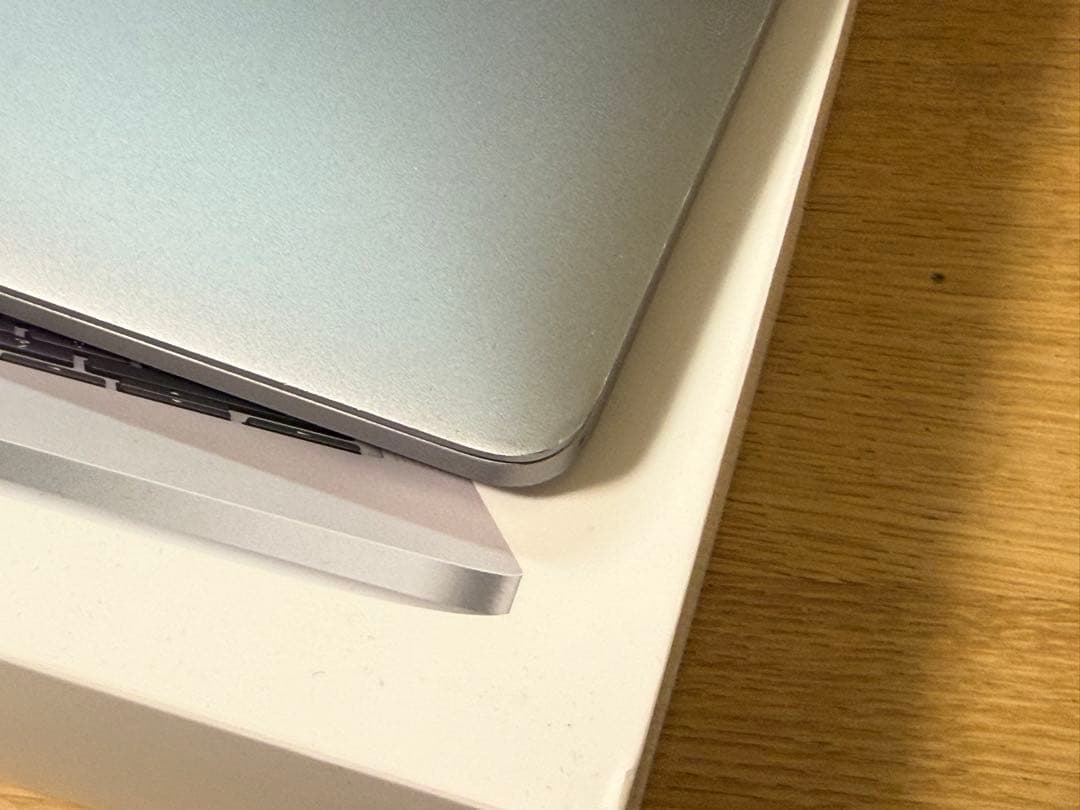 Apple 2020 M1 MacBook Pro 13インチUS配置