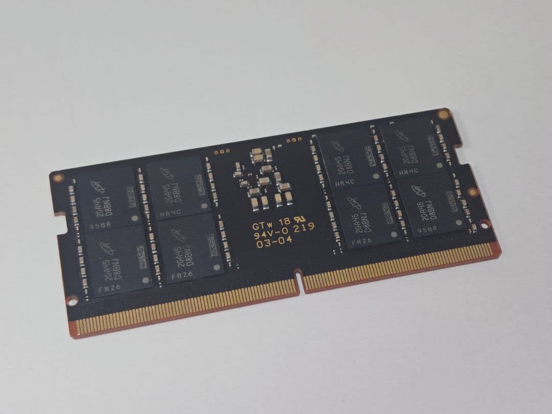 Crucial DDR5-4800 SO-DIMM 32GB 1枚