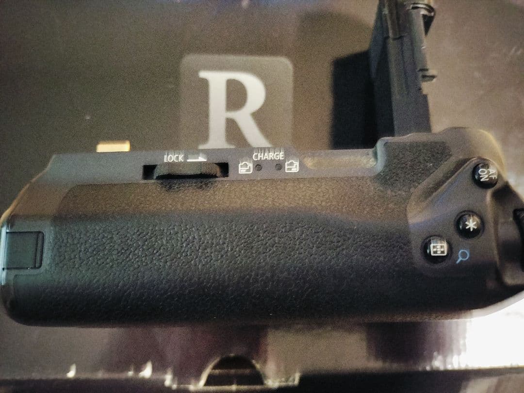 Canon EOS R本体+BG-E22