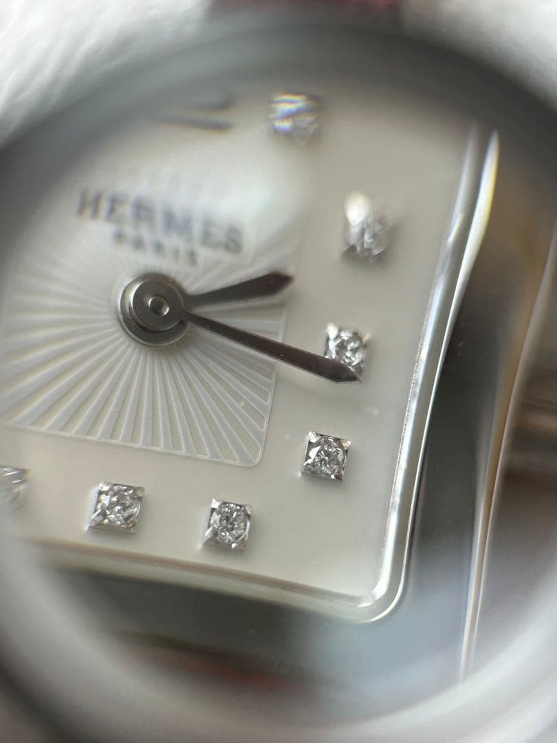 未使用に近いエルメス Hウォッチミニ HH1.110 11Pダイヤ シェル文字盤