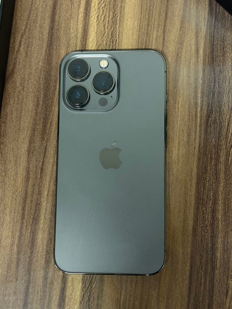 iPhone13PRO 256GB グラファイト　極美品　ケース付き