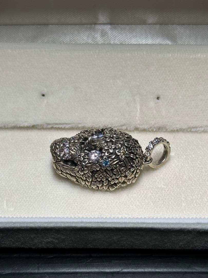 Justin Davis　ジャスティンデイビス　ネックレス　トップJ×U 925