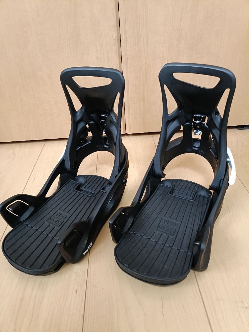 スノーボードブーツとビンディングセット　ステップオン　キッズ　レディース