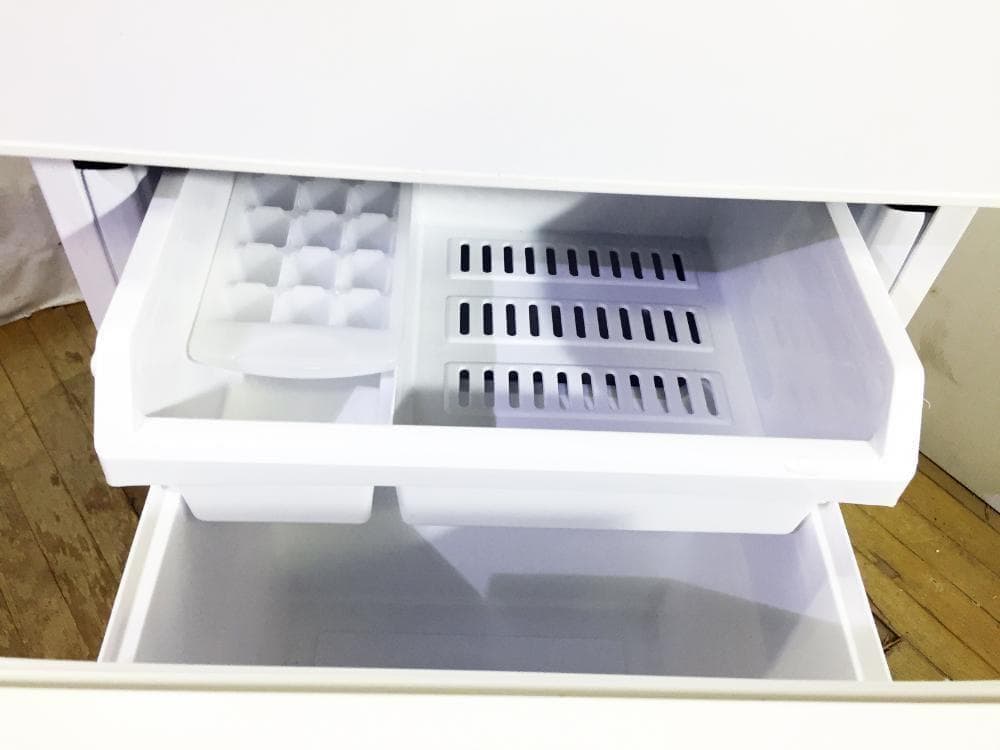 30日迄！19年製★AQUA 126L 冷蔵庫【AQR-E13H-W】