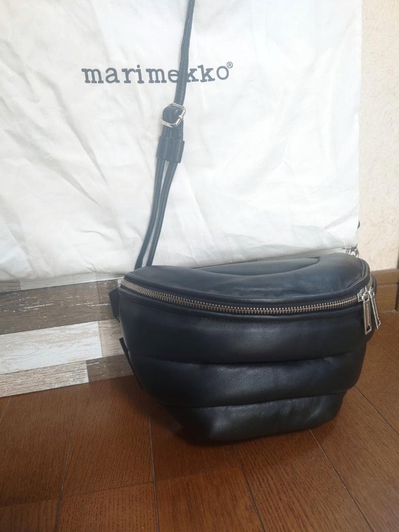 マリメッコ marimekko ショルダーバッグ レザー T25012801