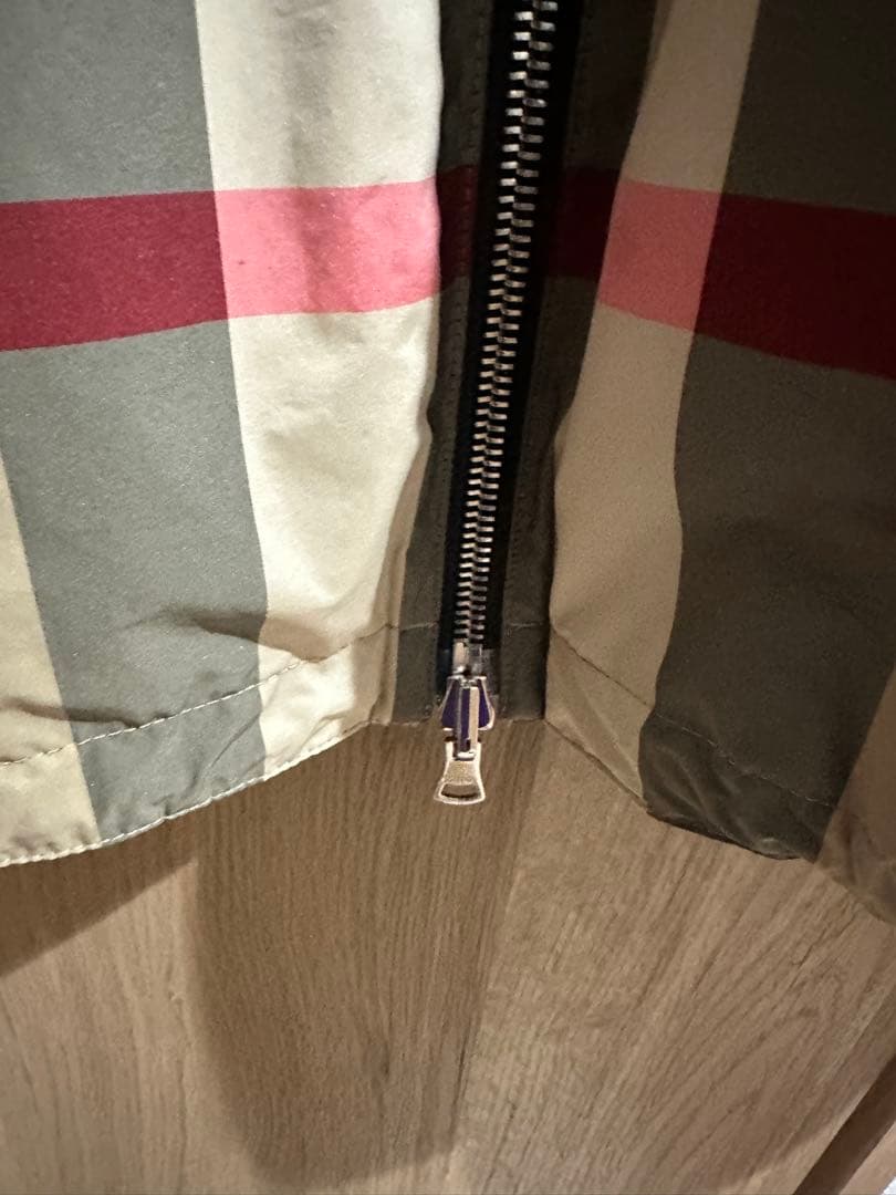 Burberry チェック柄 ナイロンジャケット