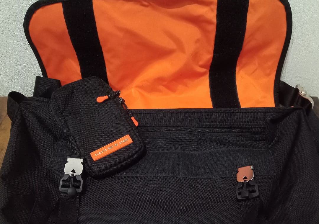 ALWAYS OUT OF STOCK / メッセンジャーバック A.O.O.S