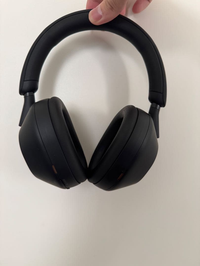 SONY WH-1000XM5 ブラック　【美品・付属品完備】