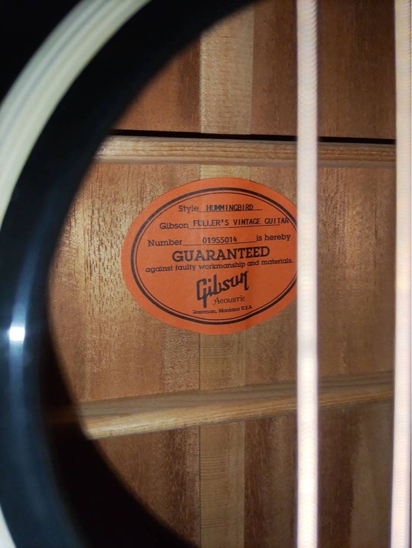 ギブソンハミングバード　希少エボニーブラックカラー（純正ハードケース付）