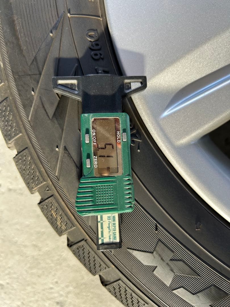 CAR.SHOP　215/60r17