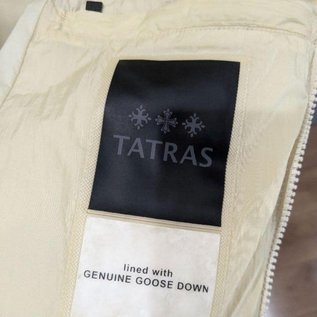 TATRAS オフホワイト色 ダウンジャケット