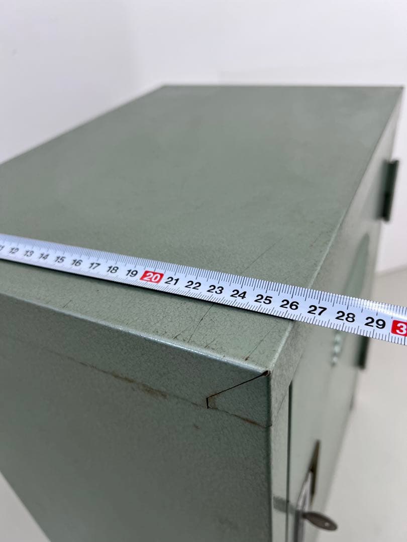 スチールロッカー グレー 鍵付き