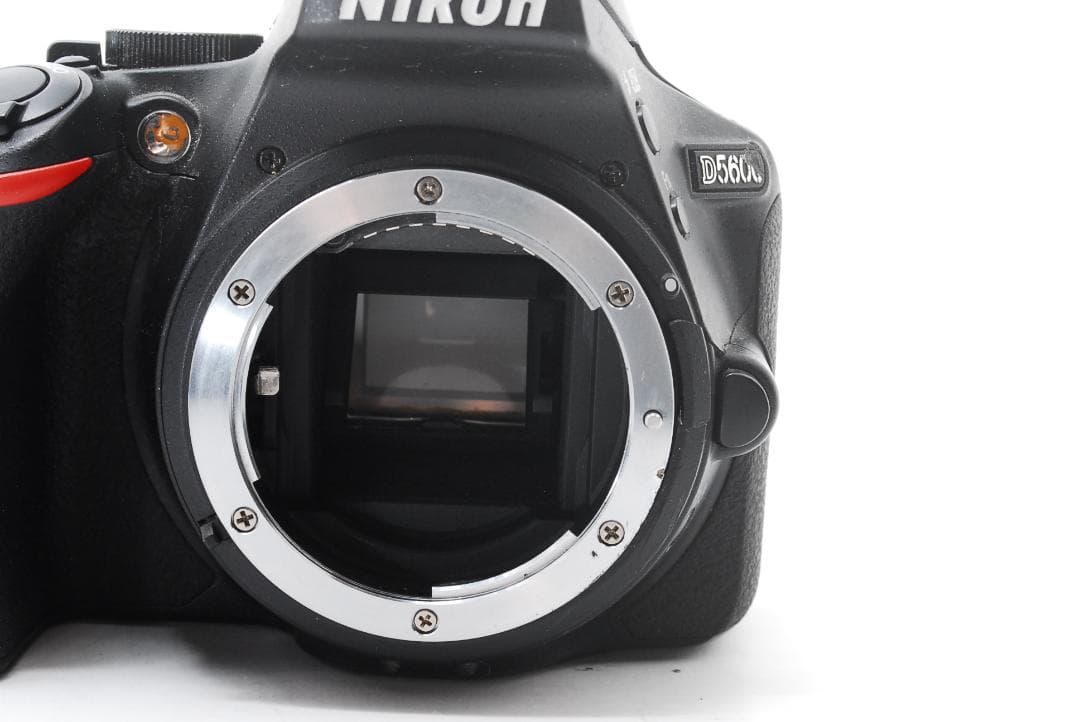 Nikon D5600 Wi-Fi搭載 望遠レンズセット VR付