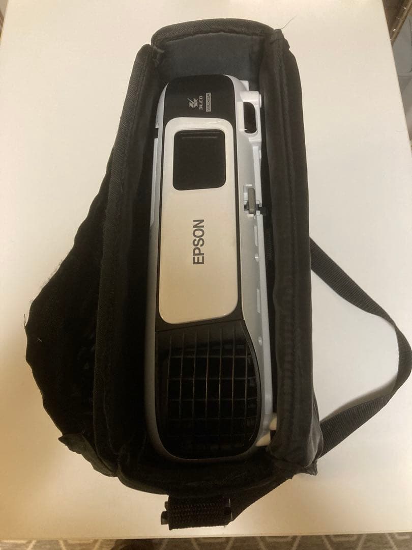 プロジェクター EPSON EB-U42