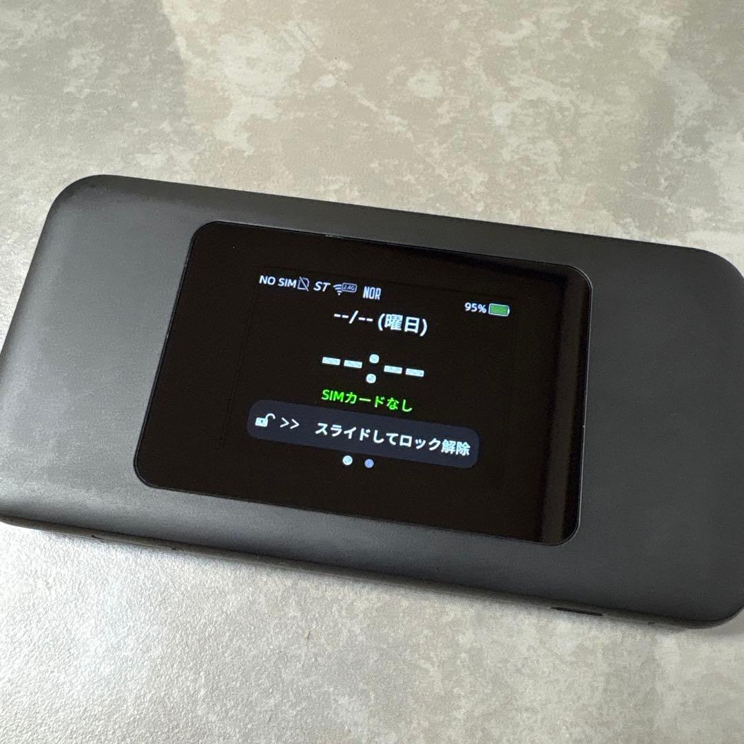 SPEED WiFi DOCK 5G 01 ブラック　ポケットWiFi ドック付