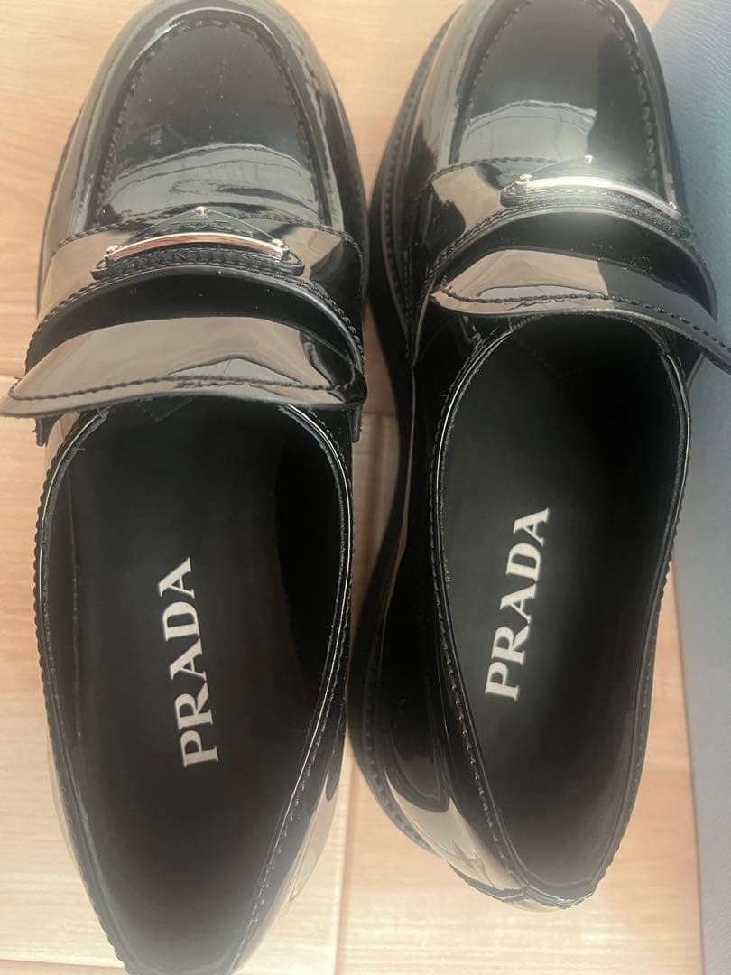⭐️美品⭐️PRADA エナメル 黒 36サイズ