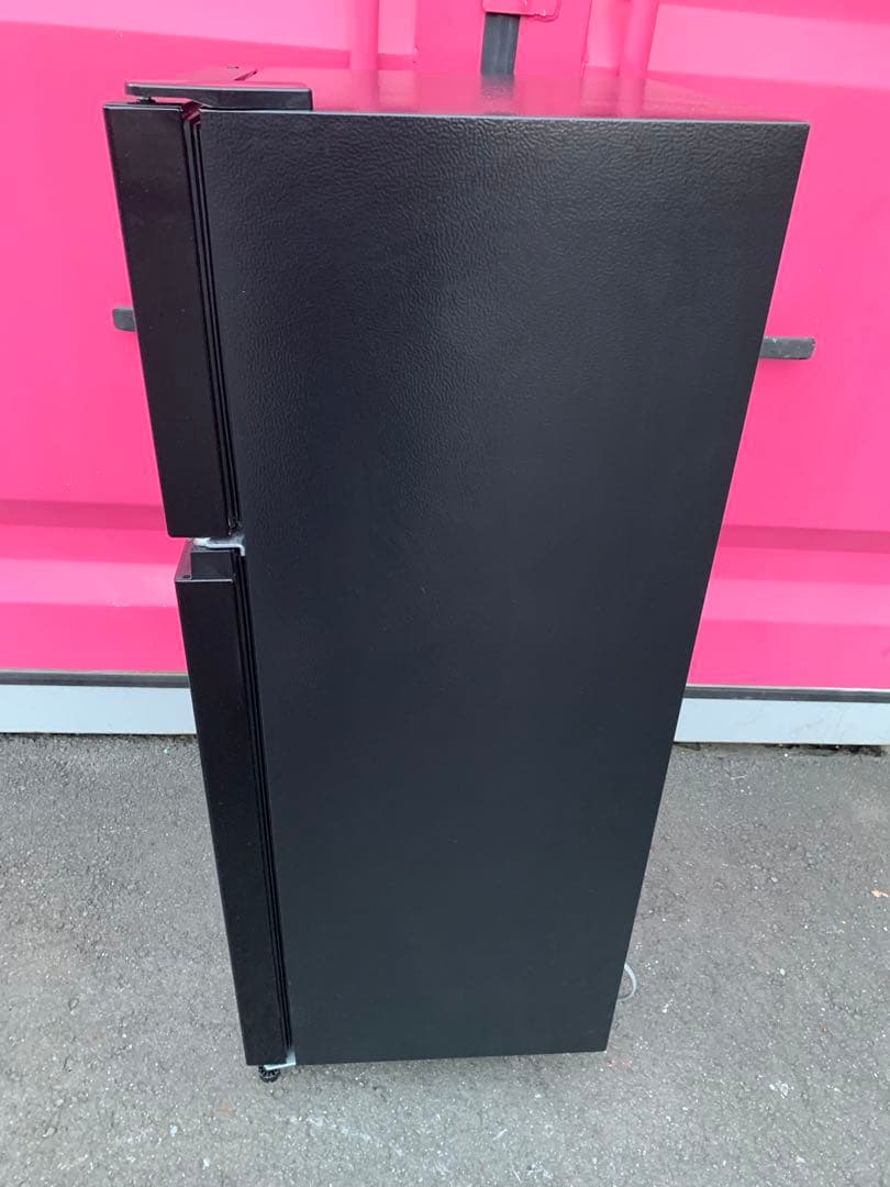 送料設置無料／2023年Hisense 冷蔵庫 黒＆アイリスオーヤマ全自動洗濯機