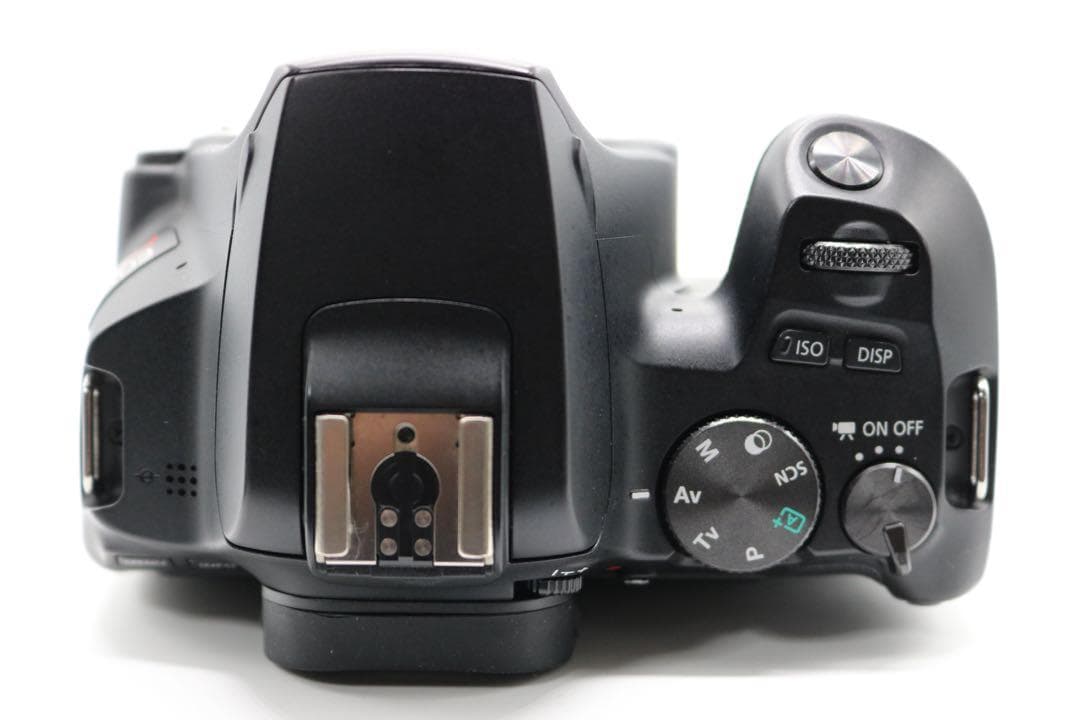 美品ですが少し訳あり 【Canon EOS Kiss X10 ダブルレンズ】