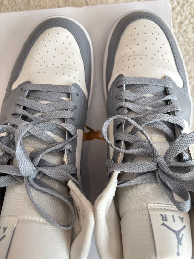 Air Jordan 1 Mid グレー/ホワイト