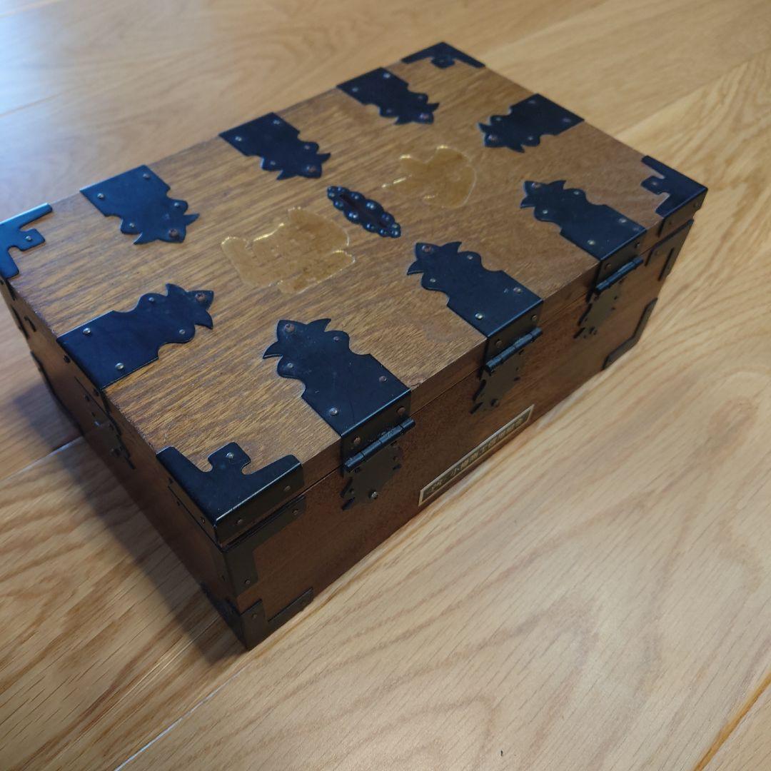 【アンティーク】千両箱型貯金箱？(錠前カギ付き)