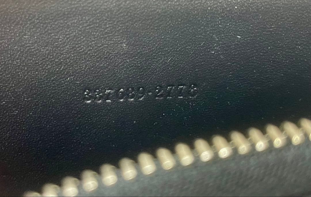 美品！GUCCIグッチ ディアマンテ スタッズ ラウンドファスナー ケース