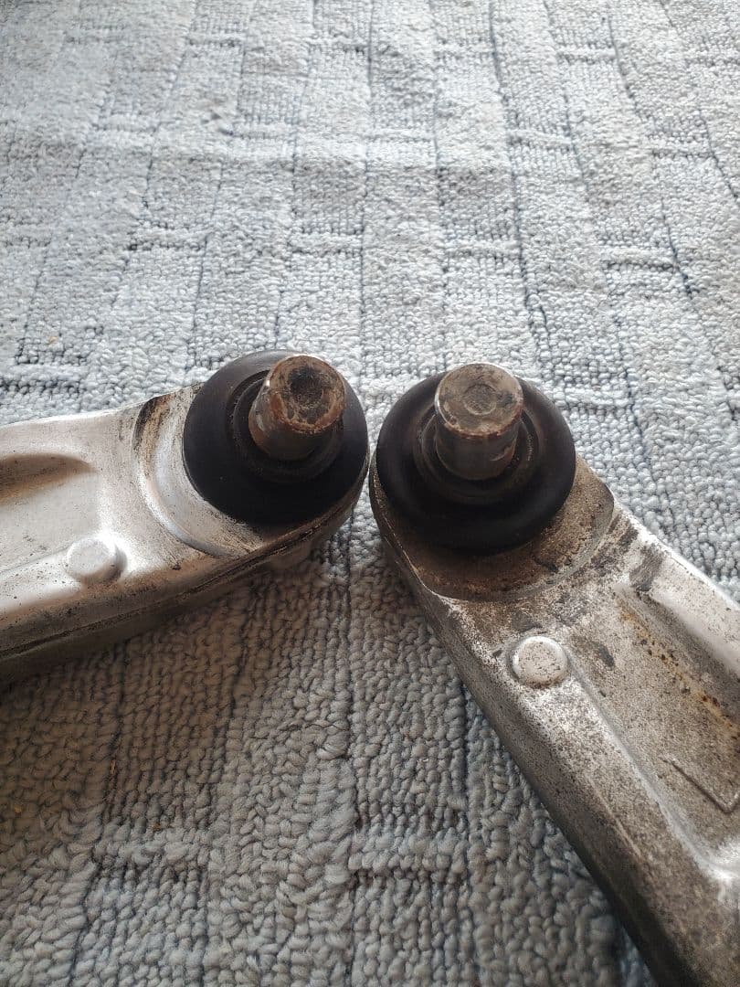 rさん専用　ランエボ10用 フロントロアアーム