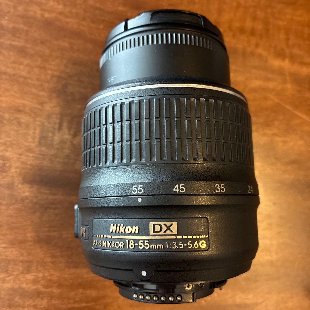 Nikonニコン　D3000 一眼レフカメラ