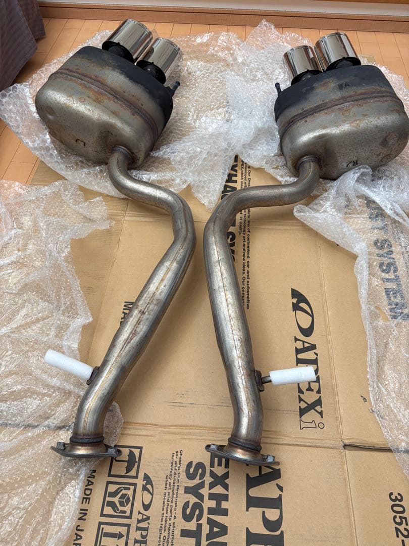 年末値下！送料込み！美品！レクサスIS500純正マフラー