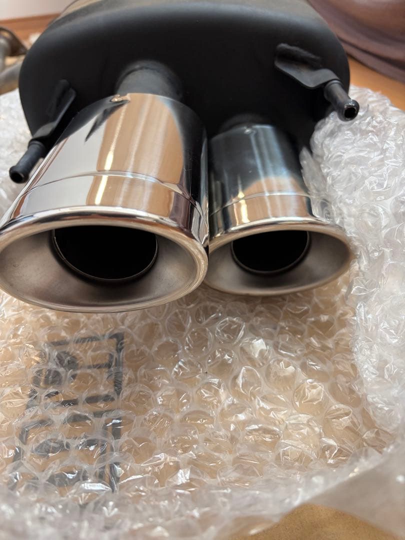 年末値下！送料込み！美品！レクサスIS500純正マフラー