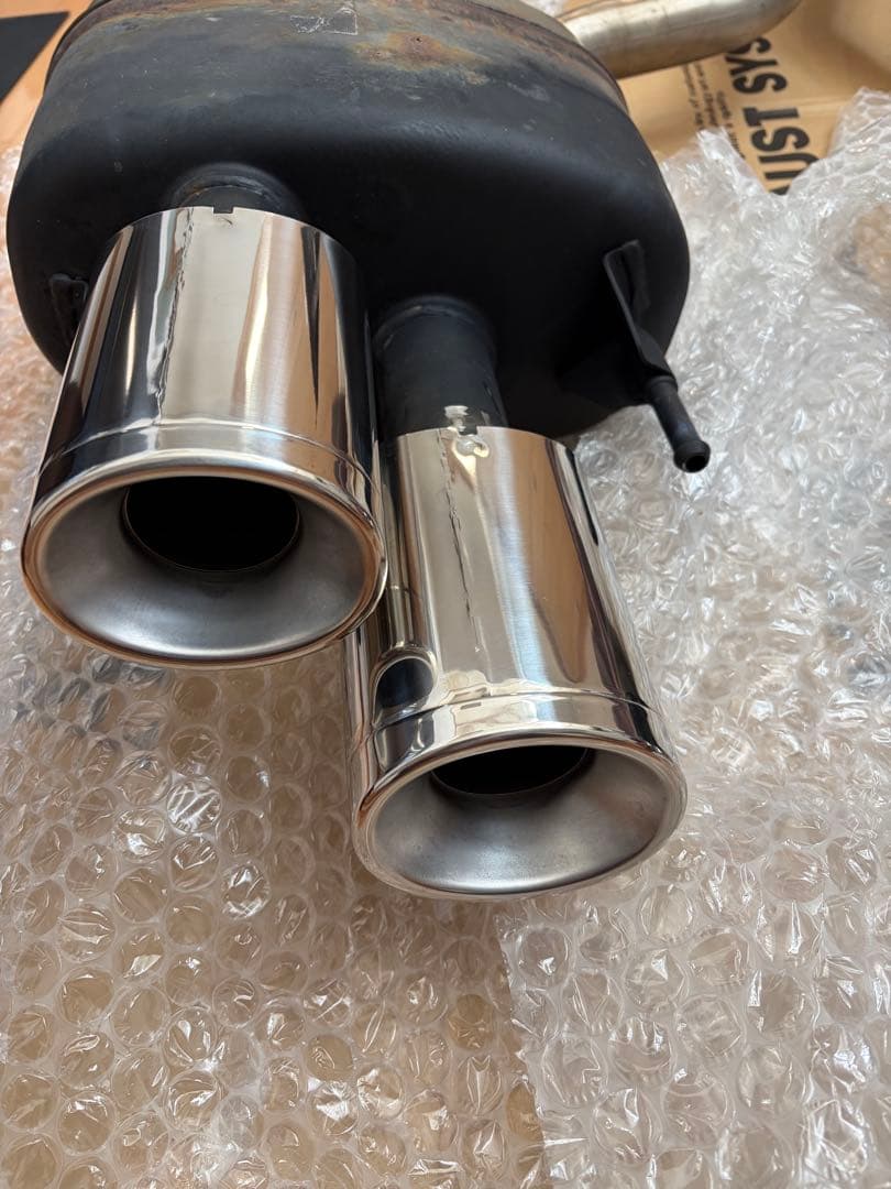 年末値下！送料込み！美品！レクサスIS500純正マフラー