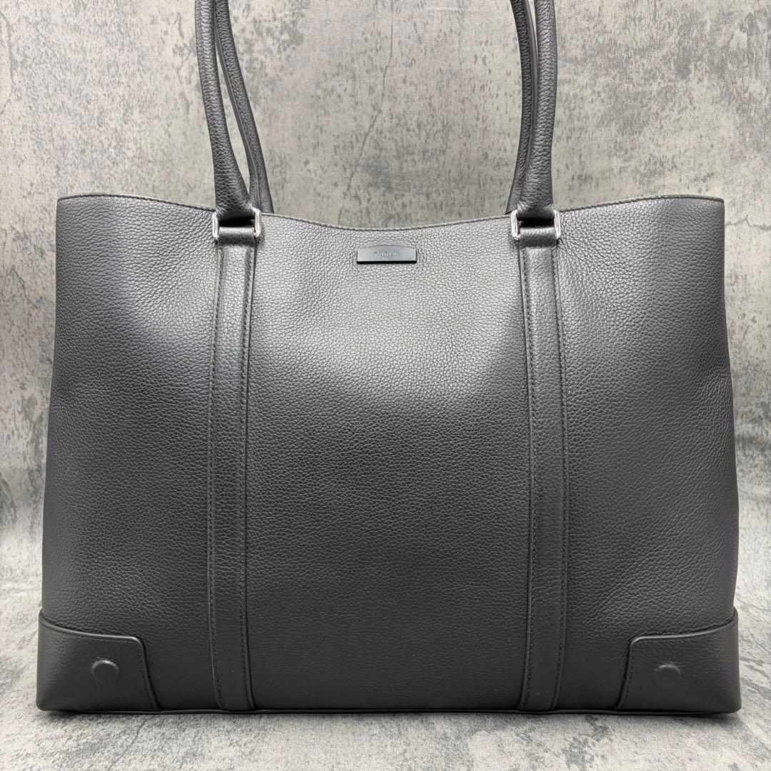 近年 フルラ ビジネスバッグ 肩掛け A4 ブリーフケース シボ革 黒 メンズ