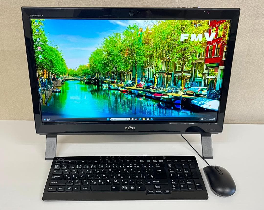 ESPRIMO　Core i7　8GB　Bluetooth　地デジ/BS/CS