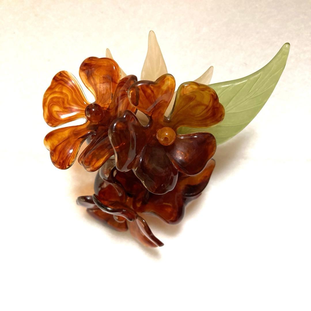 花モチーフ ブローチとイヤリングのセット　Angela Caputi