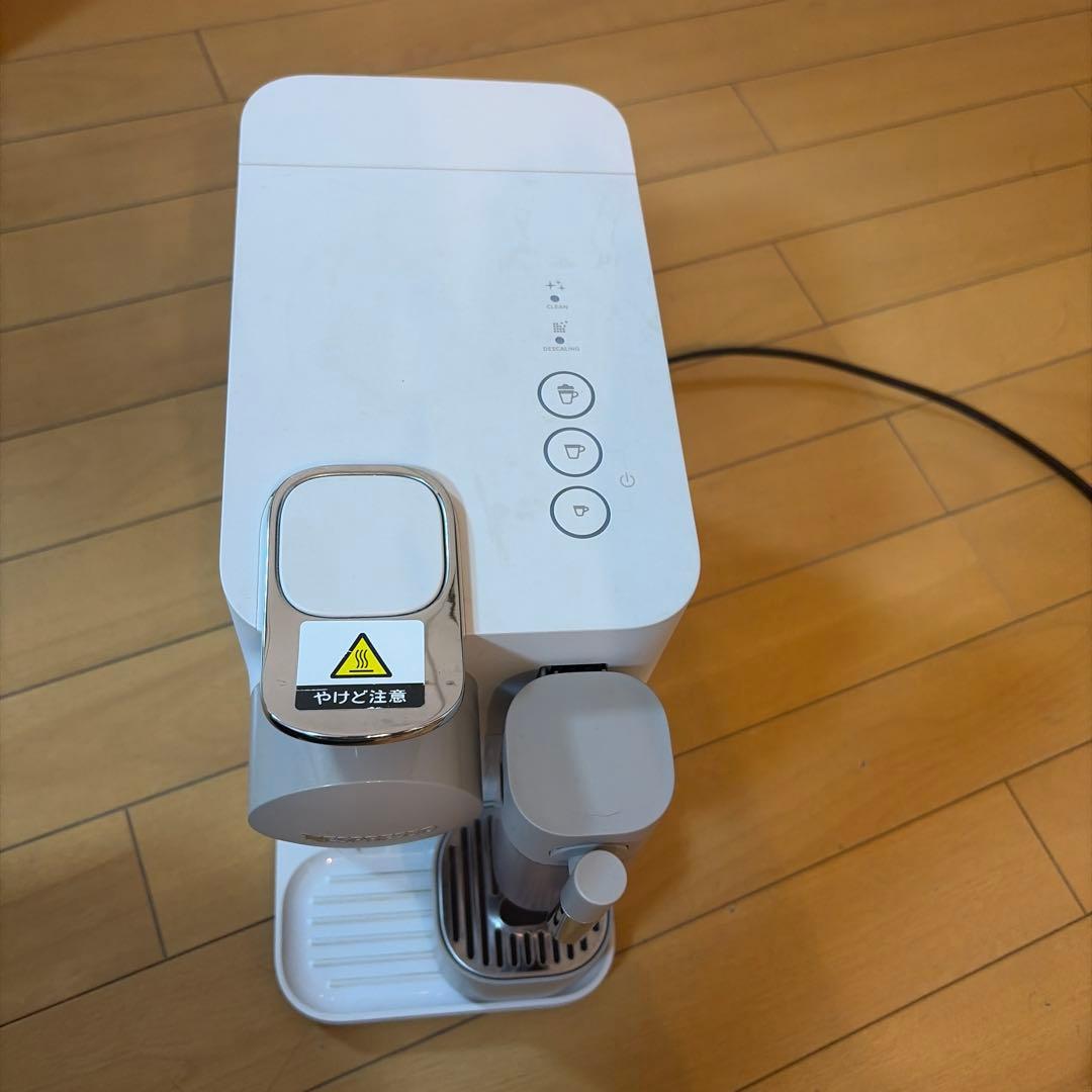 ネスプレッソ ラティシマ・ワン シルキーホワイトF111-WH-W