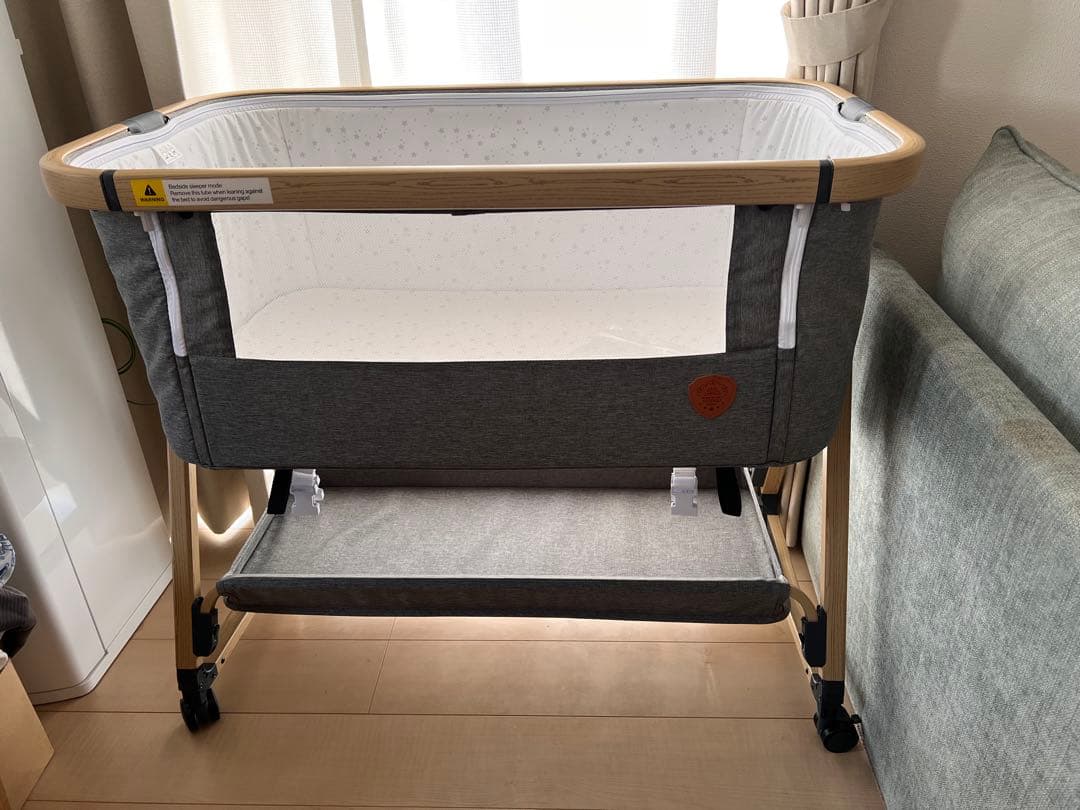 ベビーベッド　HZDMJ 蚊帳と固定ベルトは未使用　高さ調節可　折り畳み