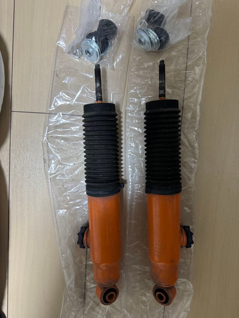 ユーアイビークル　ショックアブソーバー