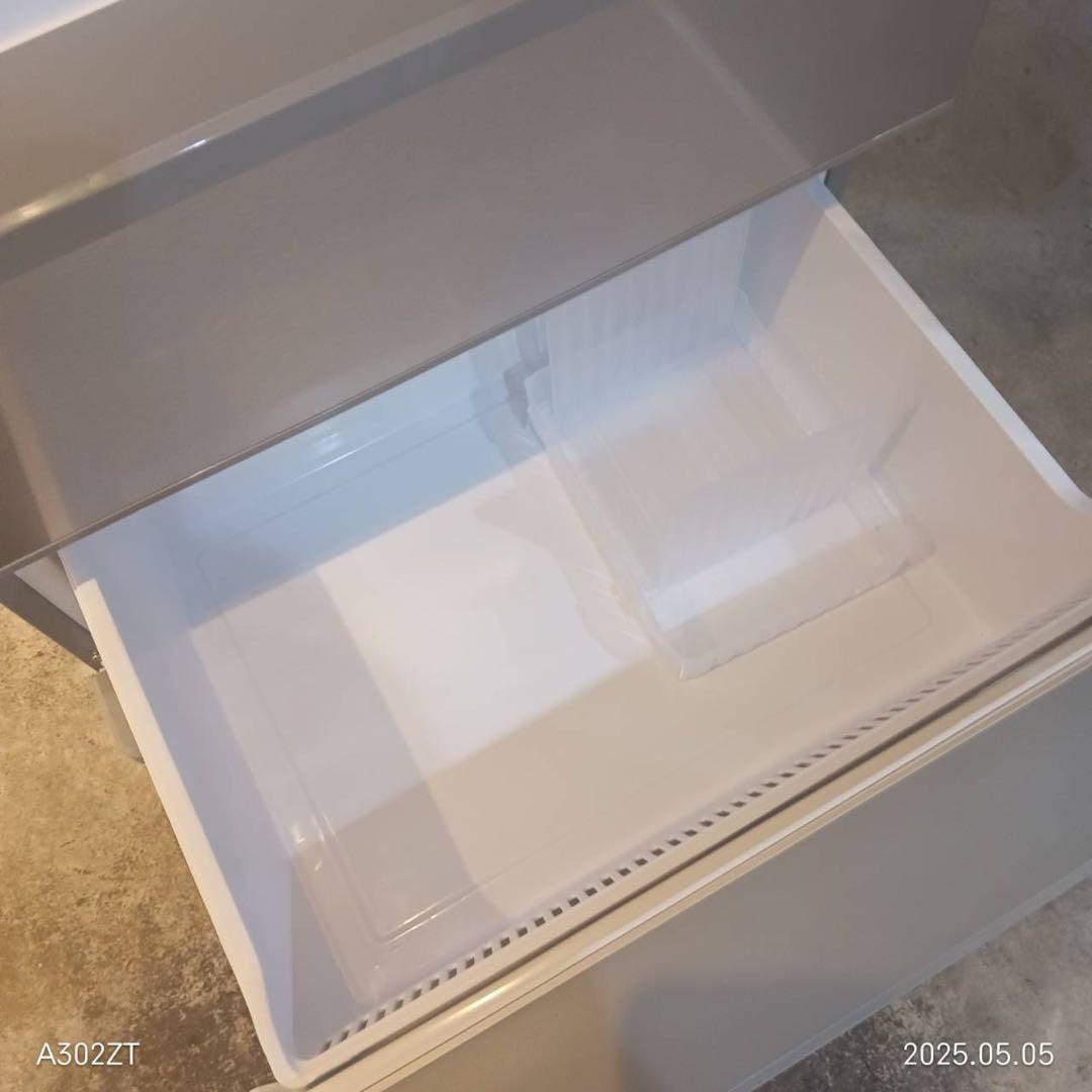 A008★2021年製★アクア　4ドア　冷蔵庫　シルバー　自動霜取り