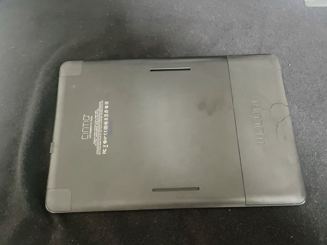 液タブ・ペンタブ WACOM Cintiq 13HD DTK-1300/K0