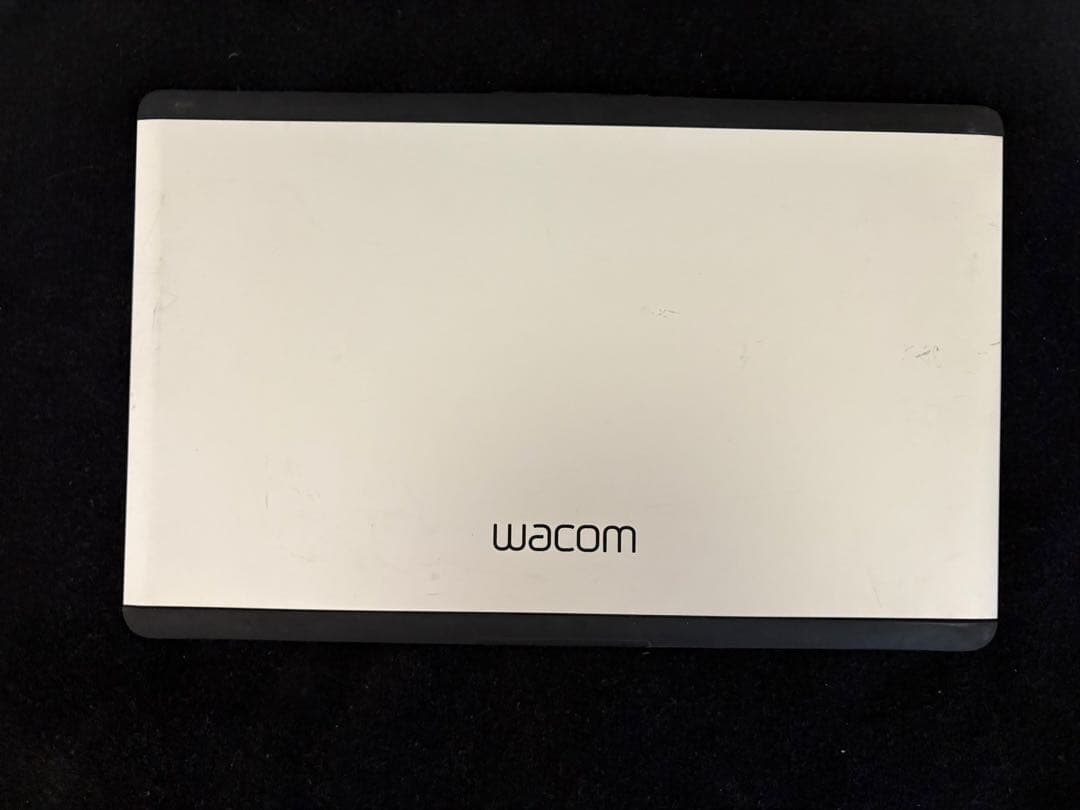 液タブ・ペンタブ WACOM Cintiq 13HD DTK-1300/K0