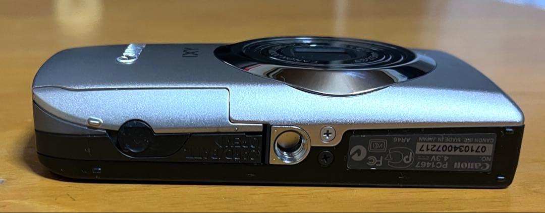 【極美品】Canon ixy10sシルバー　付属品あり