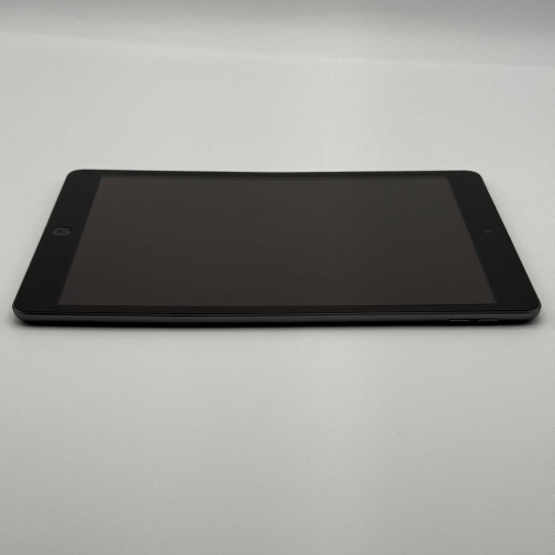 iPad 第9世代　Cellularモデル　64GB MK473J/A 本体
