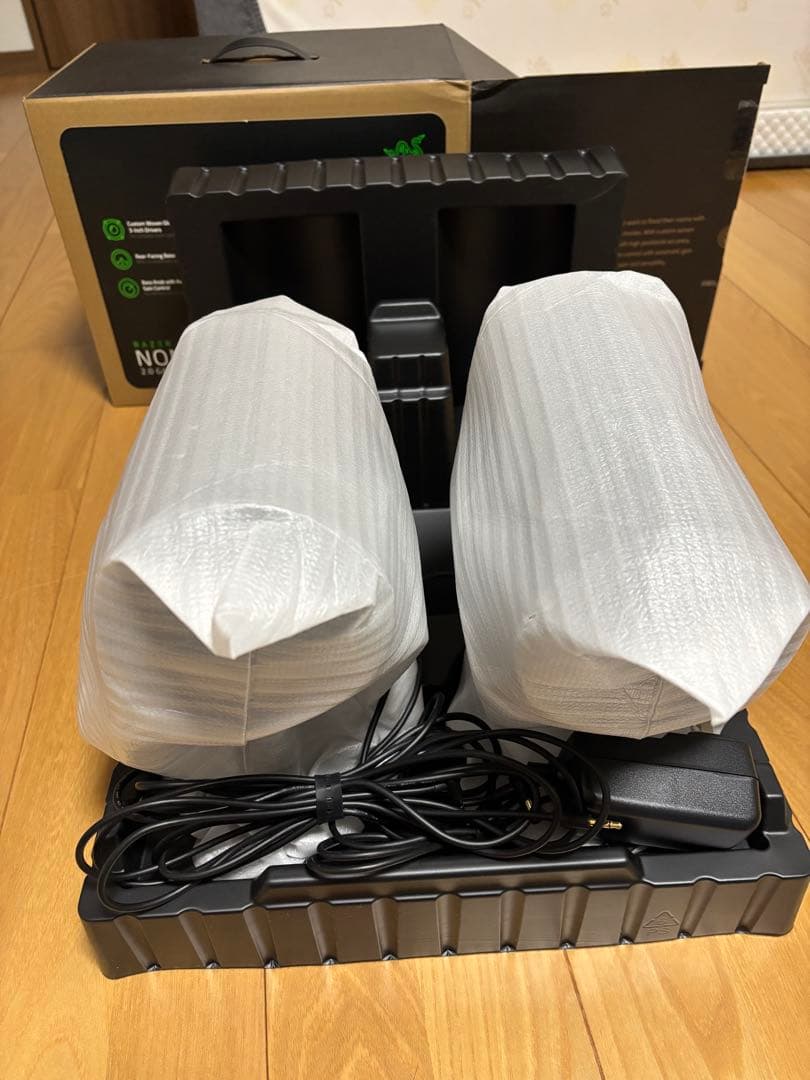 【即決・美品】Razer レイザー NOMMO スピーカー