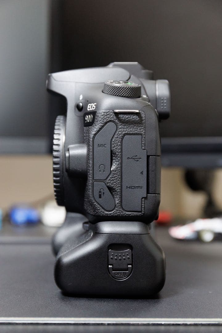 Canon EOS 90D バッテリーグリップ付き