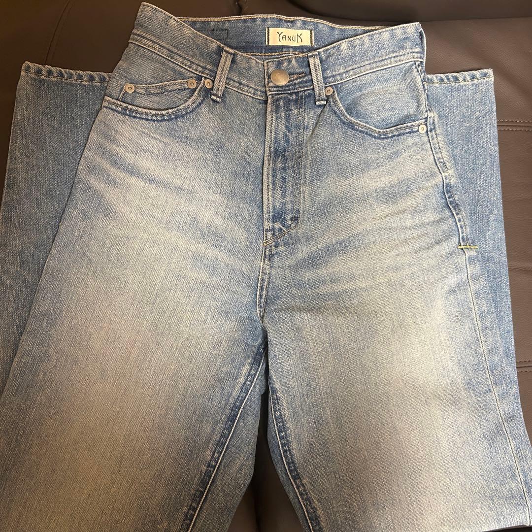 サファイア　YANUK/ヤヌークLEAボーイズストレートデニム　23